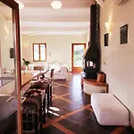 בית נופש Chateau De Saint Dau *