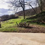 Chateau De Saint Dau בית נופש