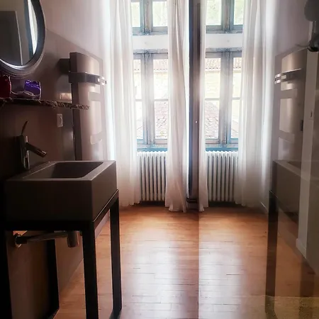 Chateau De Saint Dau