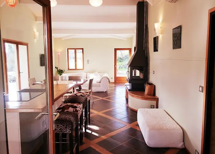 Nyaraló Chateau De Saint Dau *