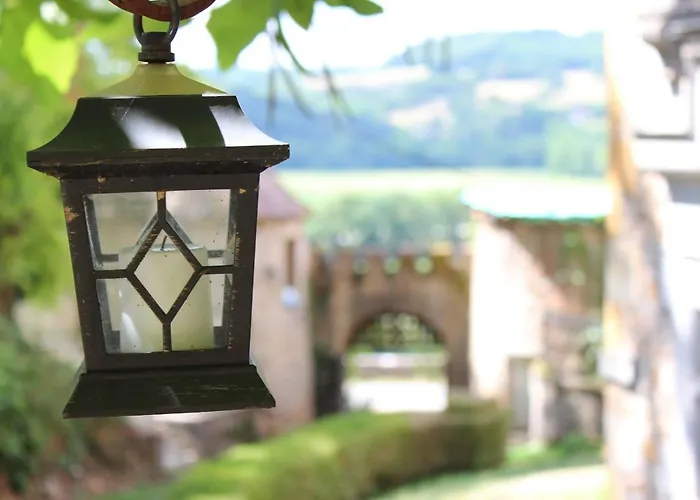 Chateau De Saint Dau Nyaraló