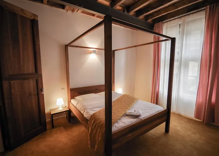 Chateau De Saint Dau Figeac