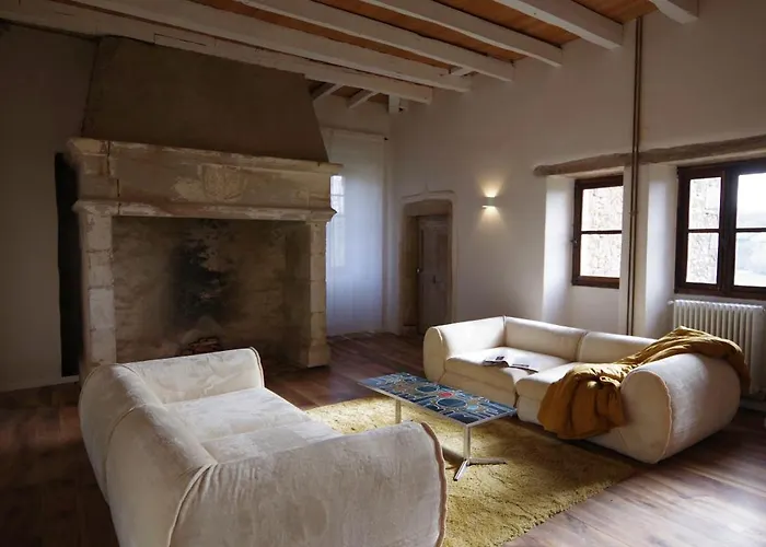 Nyaraló Chateau De Saint Dau *